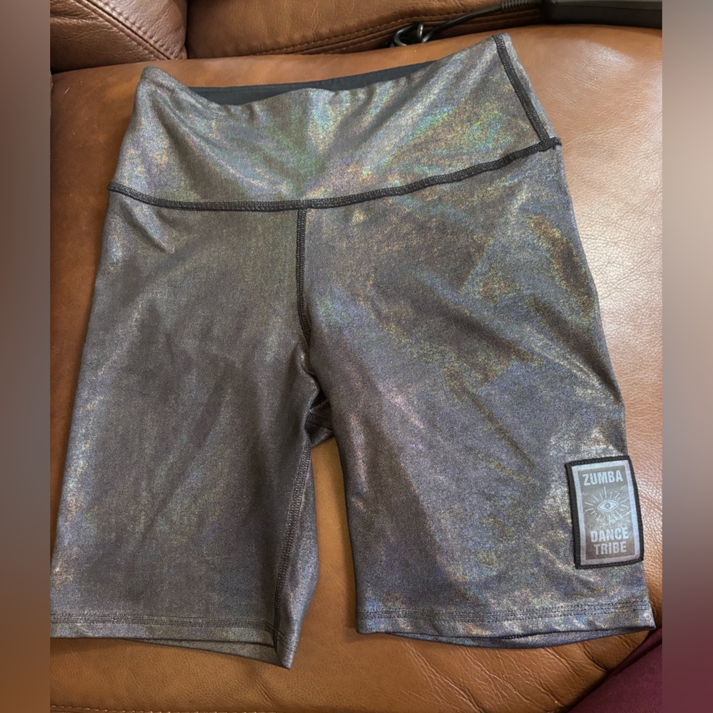 Zumba Fitness Iridescent Bike Shorts and bra - gunmetal